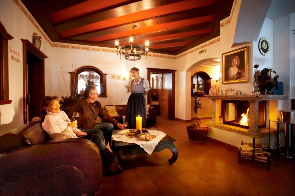 Biohotel Castello Koenigsleiten Konigsleiten Kültér fotó